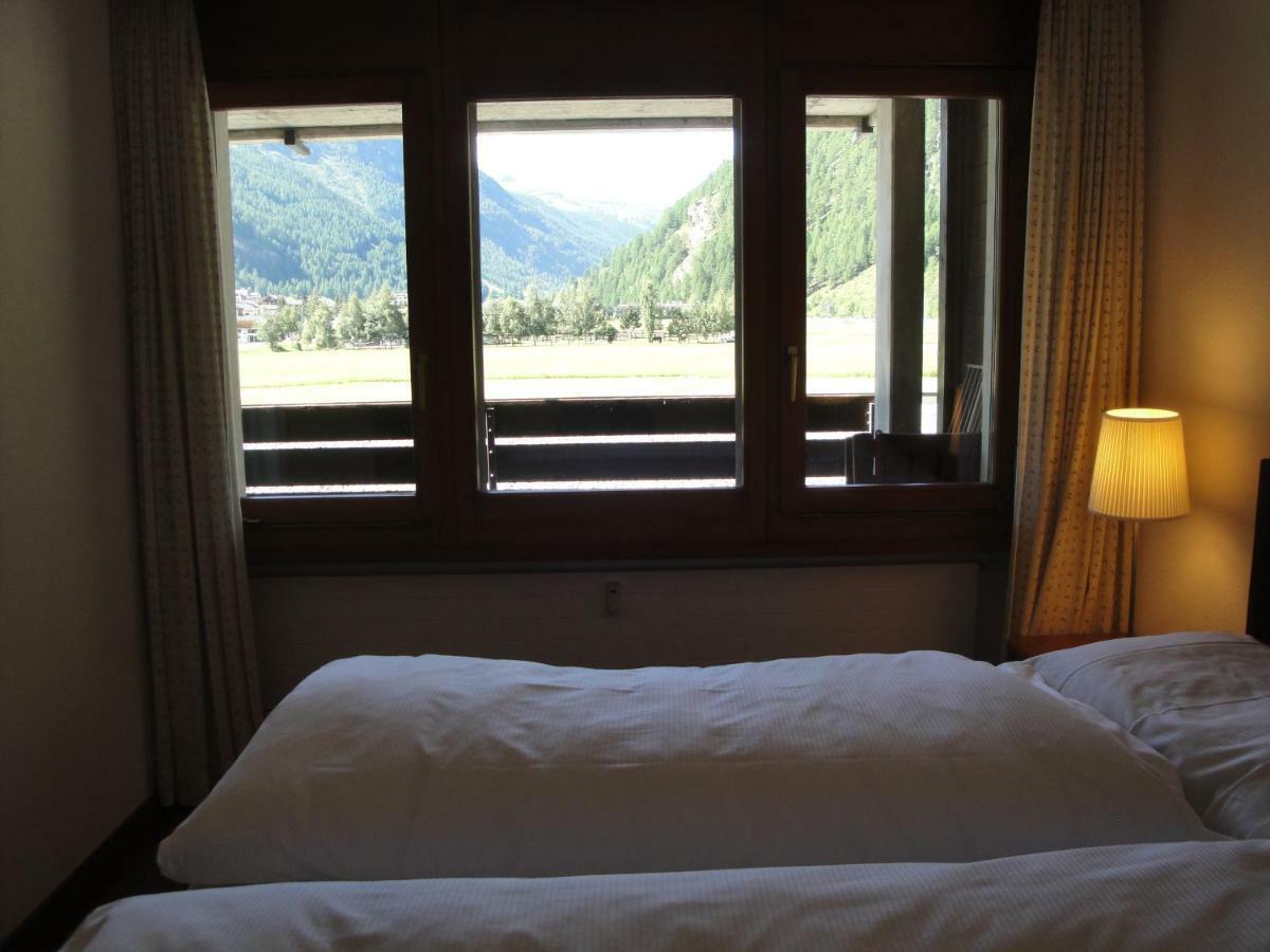 Monte Rosa D 412 Aparthotel Tasch Luaran gambar