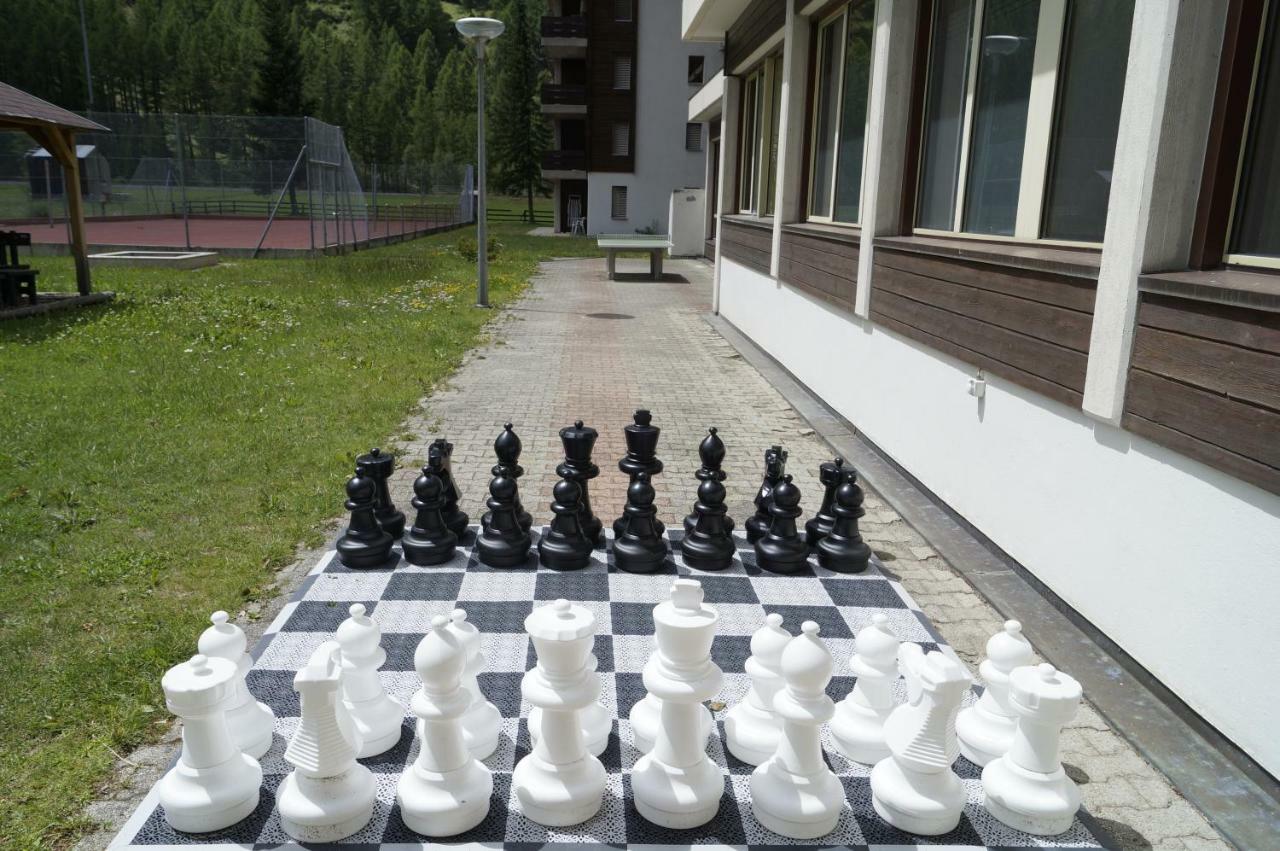 Monte Rosa D 412 Aparthotel Tasch Luaran gambar