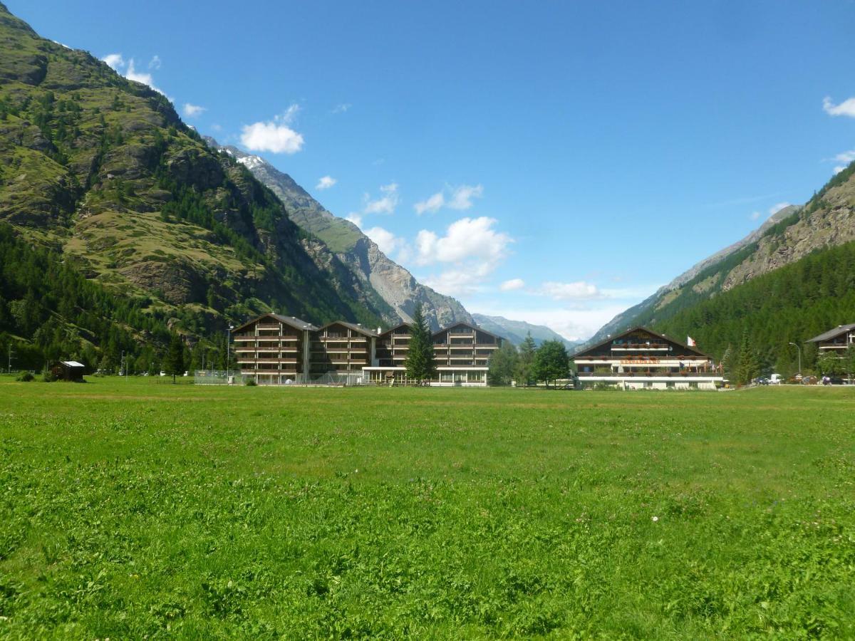 Monte Rosa D 412 Aparthotel Tasch Luaran gambar